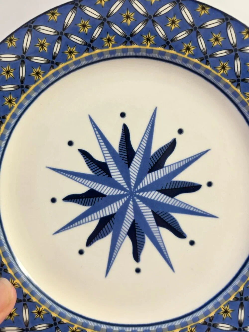 Victoria Beale Williamsburg Salad Plate Blue Yellow and Black Starburst Pattern